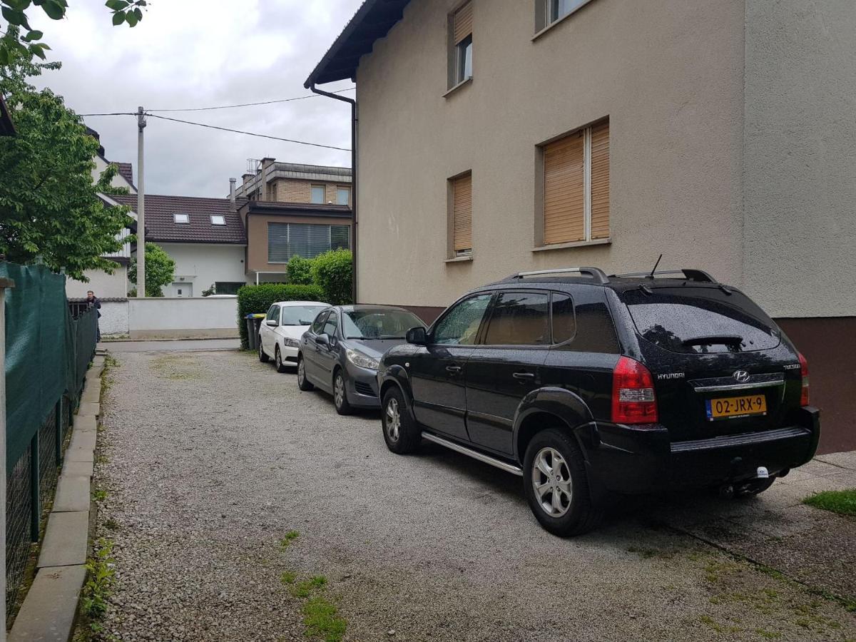 Vacation House Artorius Ljubljana Exterior photo